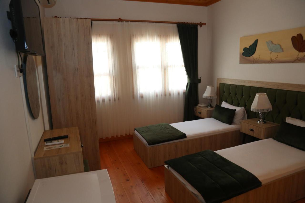 Yali Konak Butik Otel Golcuk Exteriör bild